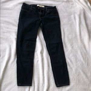 Simple and Sleek blue jeans. Dark wash from A&F